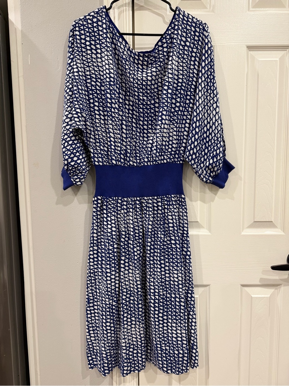 Maeve Navy and White Geometric Midi Dress with Fitted Waist Sz M